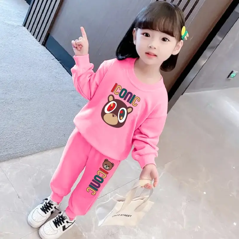 Long sleeve Sweatshirt set for winter.